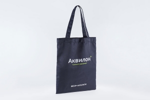 Промо сумка шоппер с логотипом из темно-синего оксфорда, логотип состоит из белого и зеленого цветов.