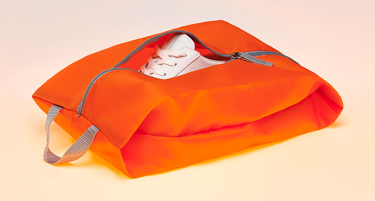 оранжевый корф для обуви на молнии, ручка выполнена из стропы в цвет молнии