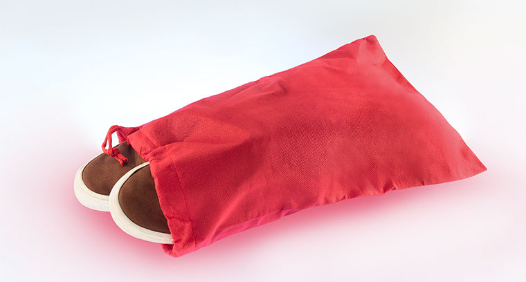 красный мешок для обуви из спанбонда с одним шнуром с лого